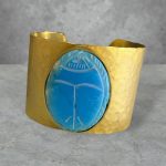 جعران فخاري مطلي يدوياً